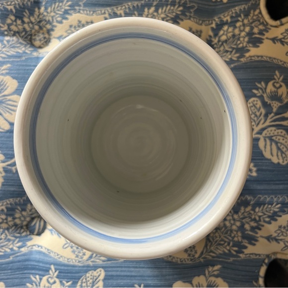 Lovely Flower Vase - Picture 5 of 10